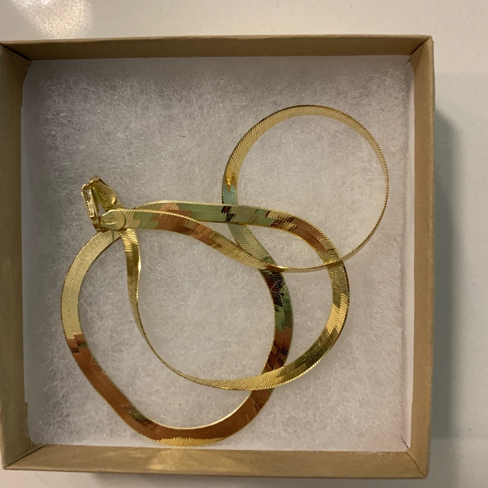 Herringbone chain necklace